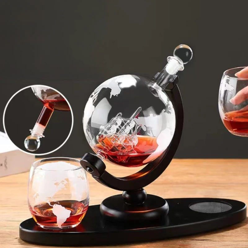 Globe Shaped Whiskey Decanter  - огляд і ціна Bitters Bottle Set
